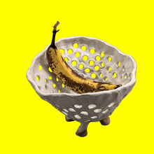 A. Mills Clay Colanders